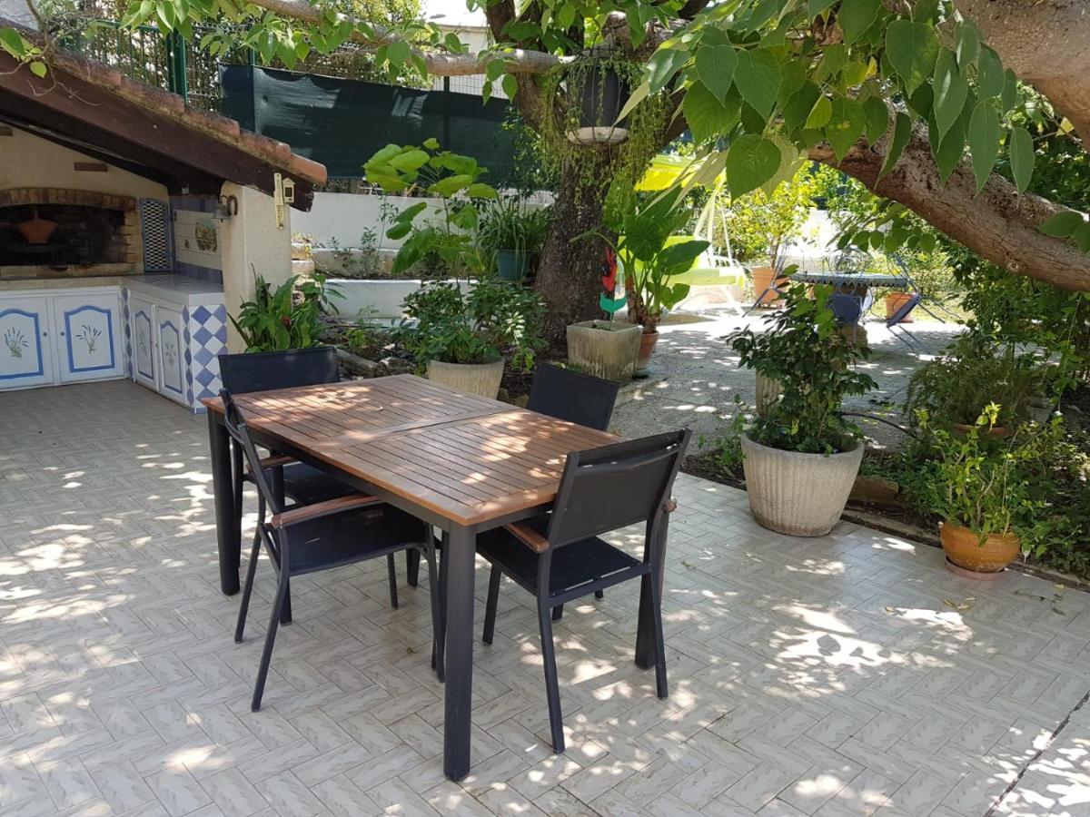 Rendez-Vous Avec Les Cigales - Gite 6 Personnes 100M2 - Piscine Privee - Climatisation 谢瓦布朗克 外观 照片