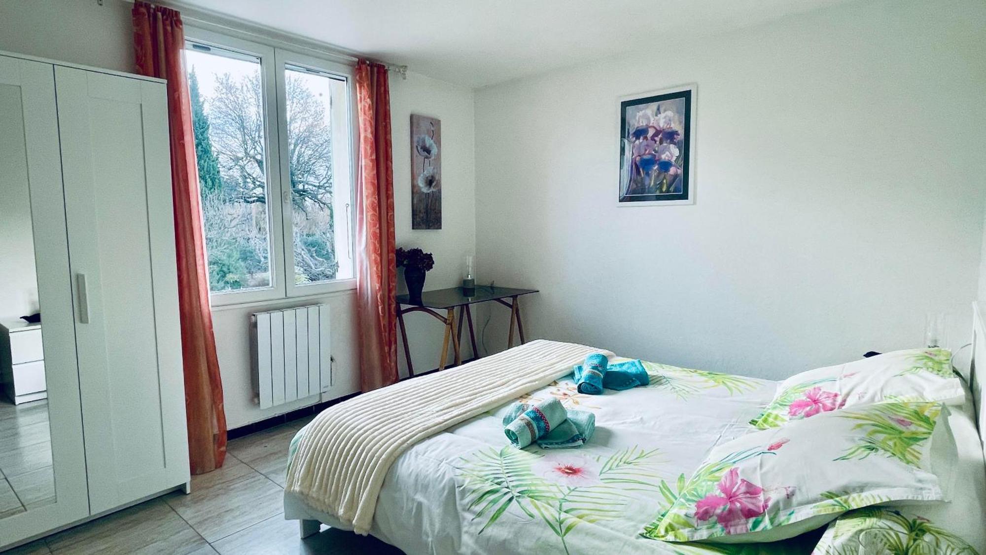 Rendez-Vous Avec Les Cigales - Gite 6 Personnes 100M2 - Piscine Privee - Climatisation 谢瓦布朗克 外观 照片